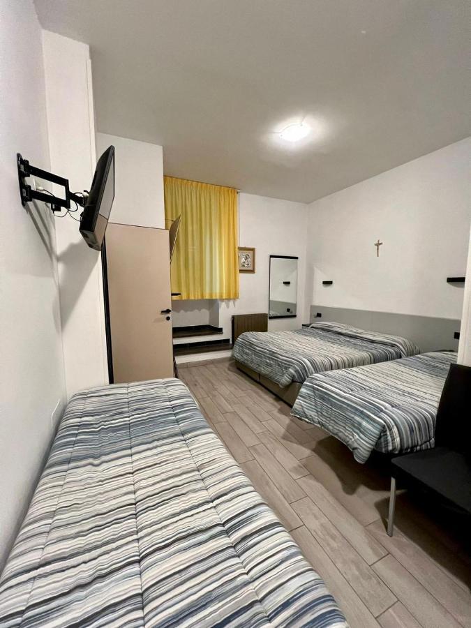 קאסקיה Hotel Centrale מראה חיצוני תמונה